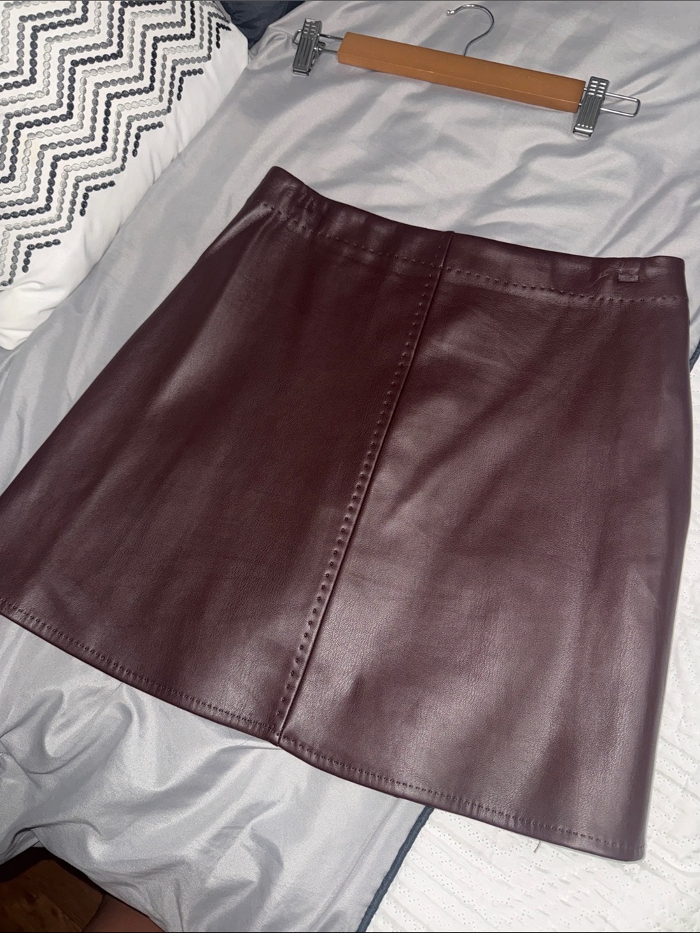 Max Studio Faux Leather Mini Skirt in Wine - Picture 6 of 8